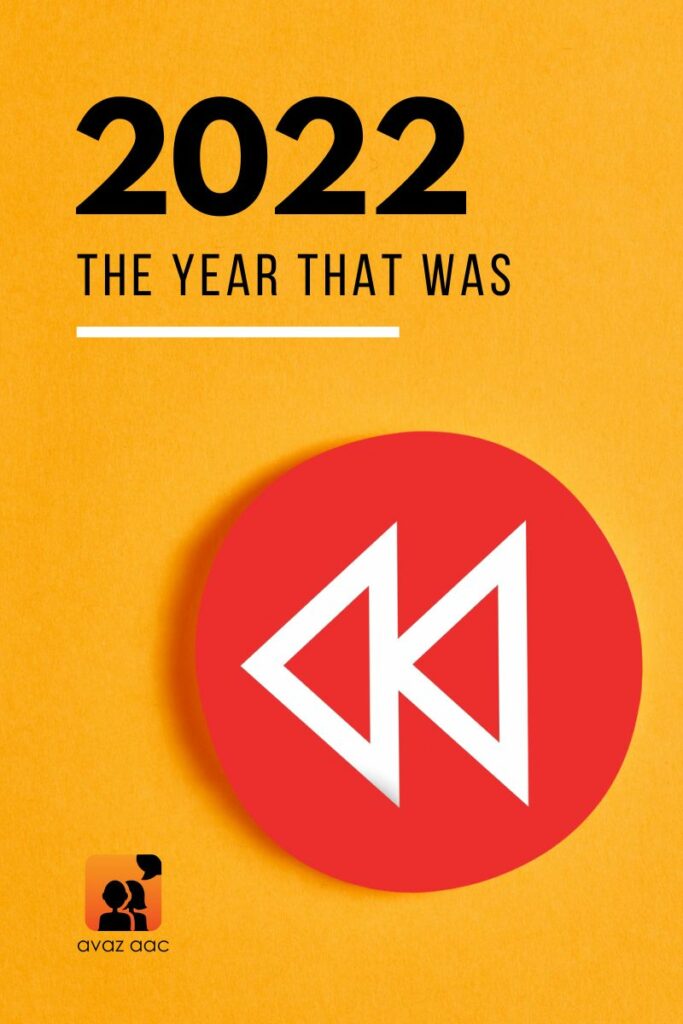 rewind icon against orange background to represent a recap of the year gone by